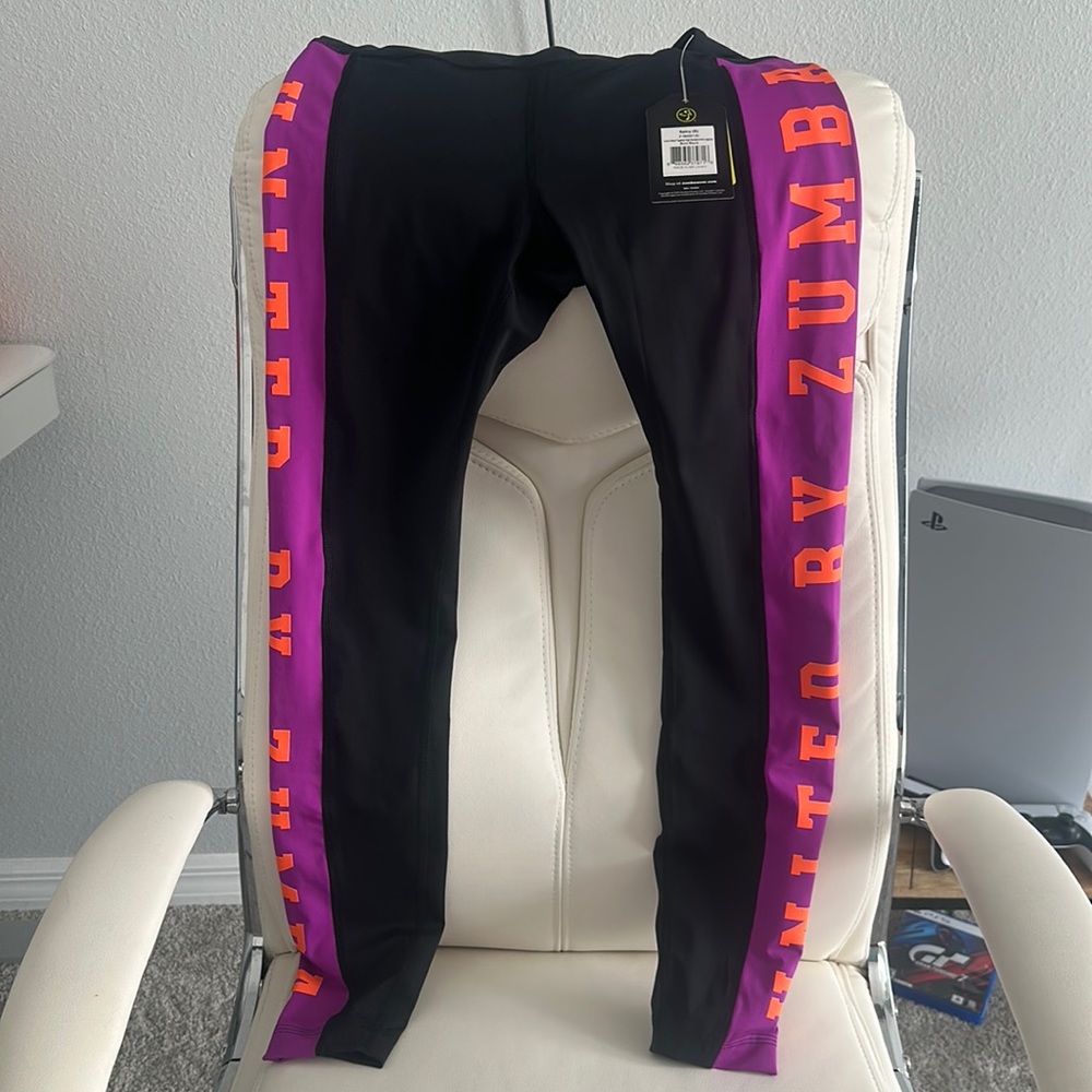 Zumba High Waisted Ankle leggings, Size S